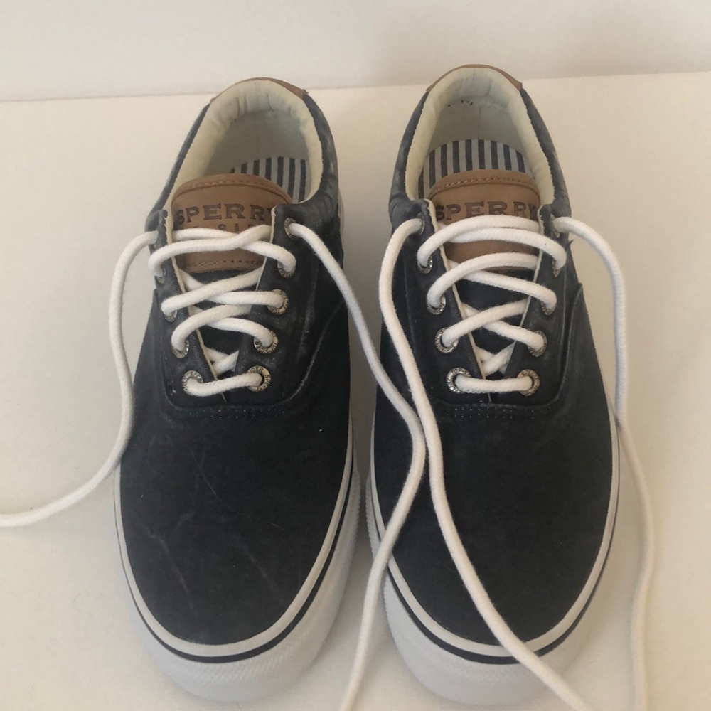Men’s Sperry Tennis shoes